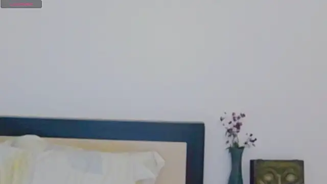 Snapshot of LouiseBelle chatting on January 16, 11:31 pm LouiseBelle online show from January 16, 11:31 pm