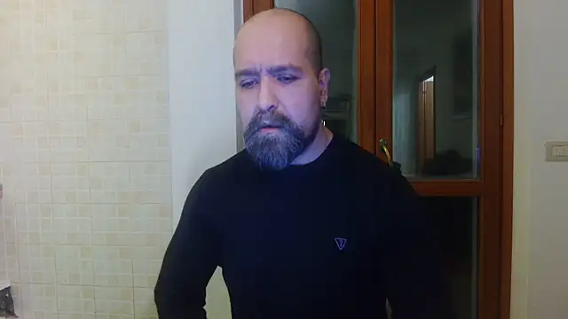 Snapshot of AMIRDIB2025 chatting on February 13, 1:12 am AMIRDIB2025 online show from February 13, 1:12 am