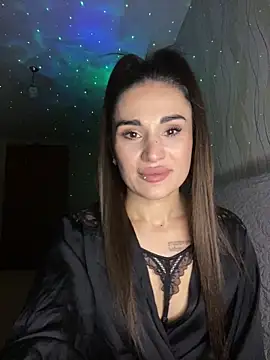 Snapshot of MonikaSi chatting on February 4, 5:30 pm MonikaSi online show from February 4, 5:30 pm