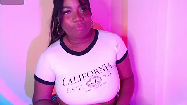 Snapshot of GraceMaaceey chatting on January 12, 4:18 am GraceMaaceey online show from January 12, 4:18 am