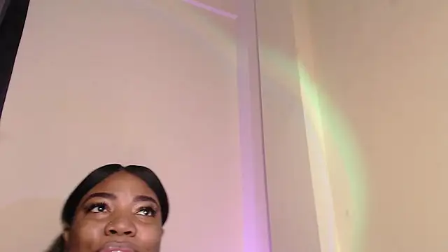 Snapshot of GraceMaaceey chatting on February 5, 11:59 am GraceMaaceey online show from February 5, 11:59 am