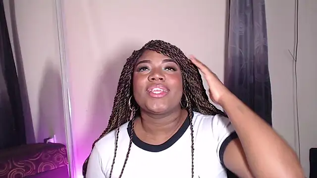 Snapshot of GraceMaaceey chatting on March 25, 2:50 am GraceMaaceey online show from March 25, 2:50 am