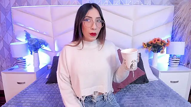 Snapshot of Lizzi_Hotman_ chatting on January 15, 12:10 pm Lizzi Hotman online show from January 15, 12:10 pm