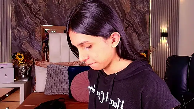 Caroline foster1 online show from March 27, 12:05 pm