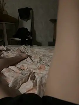 Snapshot of d0uble_trouble chatting on February 28, 9:49 pm d0uble trouble online show from February 28, 9:49 pm