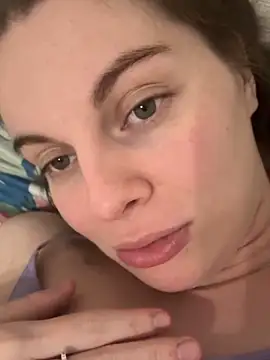 Snapshot of d0uble_trouble chatting on March 6, 10:17 pm d0uble trouble online show from March 6, 10:17 pm