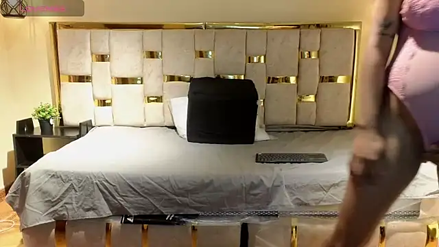  Caroline34 online show from March 20, 10:20 am