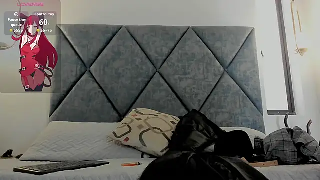 Lilith Zamara  online show from December 22, 2:03 pm