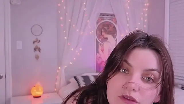 LysandraLace online show from March 23, 2:26 am