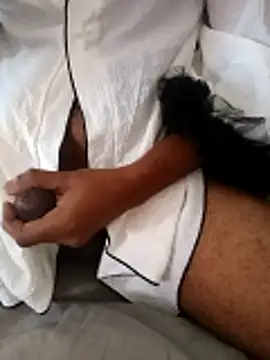 Blackeduncut online show from April 21, 1:29 am