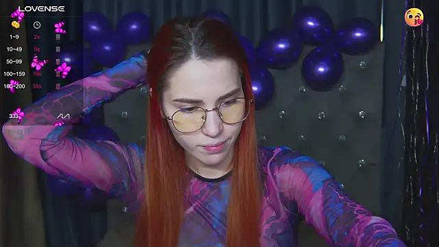 Emily Kente online show from December 5, 12:41 am