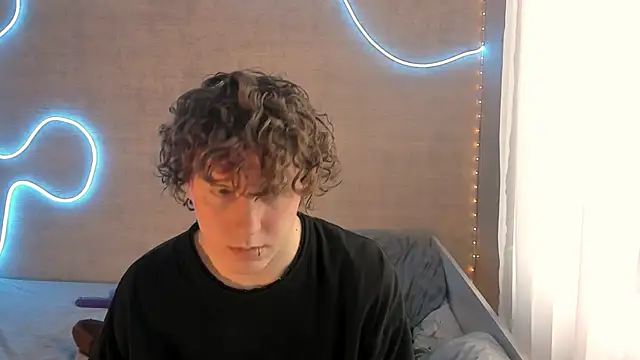 miya meow miku online show from February 11, 12:32 pm