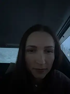 Snapshot of ZaraHill chatting on December 20, 2:40 am ZaraHill online show from December 20, 2:40 am