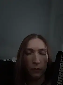 Snapshot of ZaraHill chatting on December 23, 2:53 am ZaraHill online show from December 23, 2:53 am