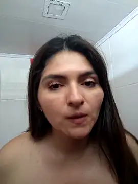 RosaliaVicky online show from February 11, 7:52 pm