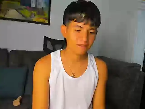 Mikke18 online show from December 2, 8:48 pm