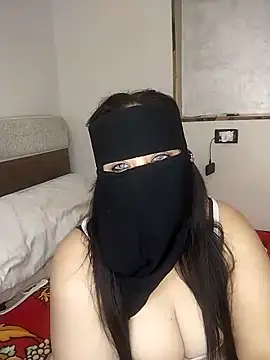 Snapshot of lolotheone chatting on February 8, 1:42 am lolotheone online show from February 8, 1:42 am