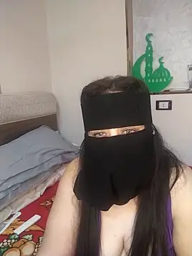 Snapshot of lolotheone chatting on April 6, 12:52 am lolotheone online show from April 6, 12:52 am