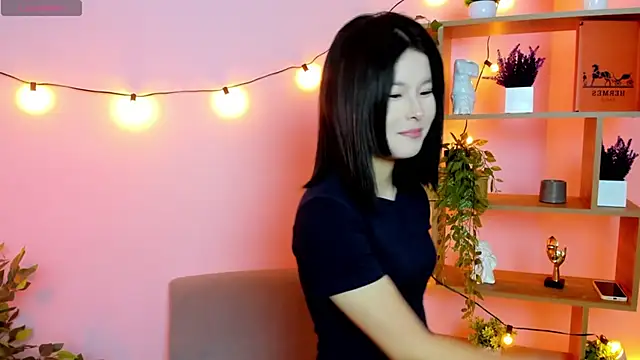 JudeSteuart online show from December 3, 7:27 am