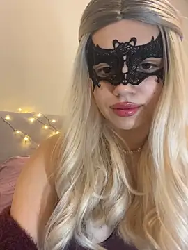 s4rah online show from December 19, 10:39 pm