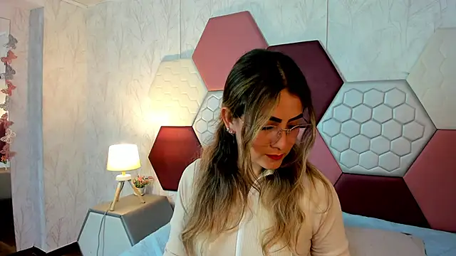 AriaRous online show from February 12, 4:13 pm