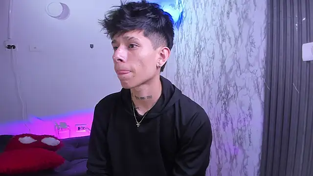 Snapshot of Jake_beach_ chatting on December 3, 1:46 am Jake beach online show from December 3, 1:46 am