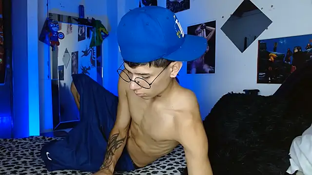 Snapshot of Jake_beach_ chatting on July 12, 5:04 pm Jake beach online show from July 12, 5:04 pm