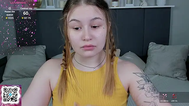 Snapshot of MilanaXHoney chatting on March 28, 12:43 am MilanaXHoney online show from March 28, 12:43 am