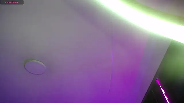  Emmaa x online show from December 18, 2:06 am