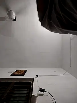 TwinklyBasket897 online show from December 17, 6:36 pm