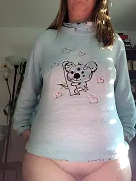 Snapshot of Sareyxon chatting on December 1, 8:41 am Sareyxon online show from December 1, 8:41 am