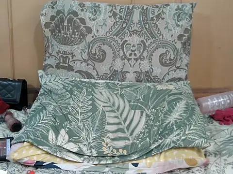 naughty horny bitch online show from February 16, 7:04 am