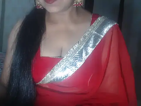 Hotronita123 online show from May 1, 5:28 pm