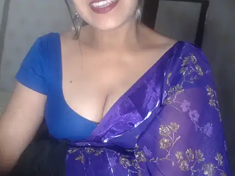 Hotronita123 online show from May 4, 5:31 pm