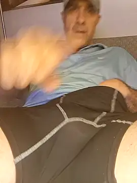 Snapshot of SpunMrThikDik chatting on April 2, 3:53 pm SpunMrThikDik online show from April 2, 3:53 pm