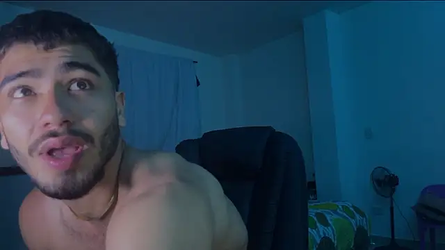 Snapshot of Franco_banderas chatting on March 26, 9:48 am Franco banderas online show from March 26, 9:48 am