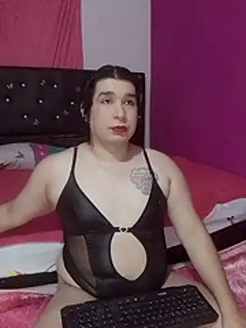 sissy-lover online show from April 2, 12:30 am