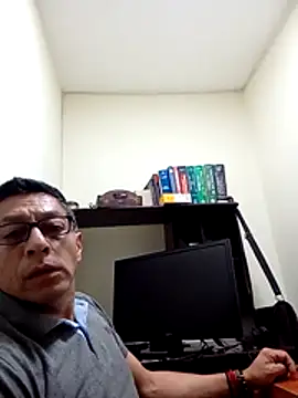 JRAdams23 online show from December 17, 2:23 pm