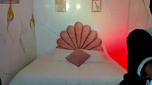 Cherrybombs  online show from March 11, 12:44 pm