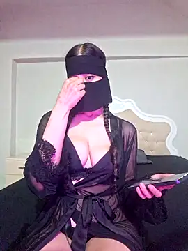 Snapshot of deva-sexy chatting on June 9, 9:26 pm deva-sexy online show from June 9, 9:26 pm
