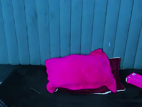 ScarlethJonz online show from March 24, 2:33 pm