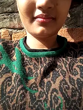 Snapshot of Sizzling_Quinn chatting on December 4, 6:23 am Sizzling Quinn online show from December 4, 6:23 am