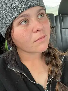 WattledFourth online show from December 15, 8:24 pm