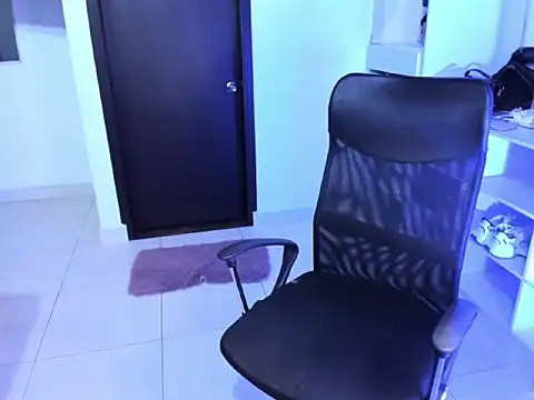 cristina697 online show from December 18, 12:49 am