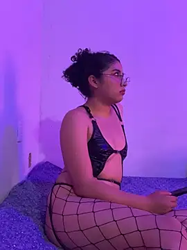 Arely-L1 online show from February 6, 7:39 pm