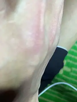 Snapshot of anh-soi123 chatting on March 20, 2:00 pm anh-soi123 online show from March 20, 2:00 pm