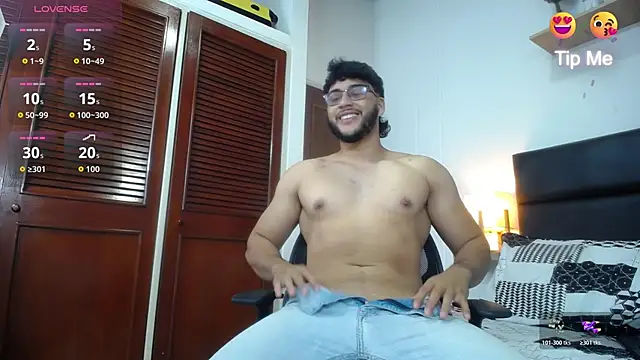 mike foxxx  online show from December 15, 1:04 pm