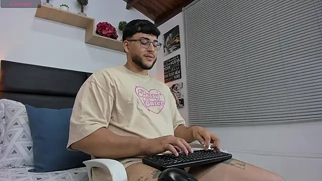 mike foxxx  online show from February 3, 3:59 am