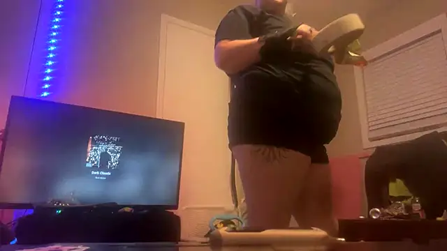 Snapshot of Ally-katt chatting on February 6, 5:34 am Ally-katt online show from February 6, 5:34 am