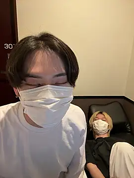 Snapshot of huto_0513 chatting on March 16, 12:31 pm huto 0513 online show from March 16, 12:31 pm